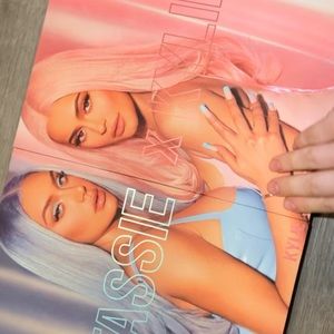 KYLIE X STASSIE LIMITED EDITION PR BOX 💙💕